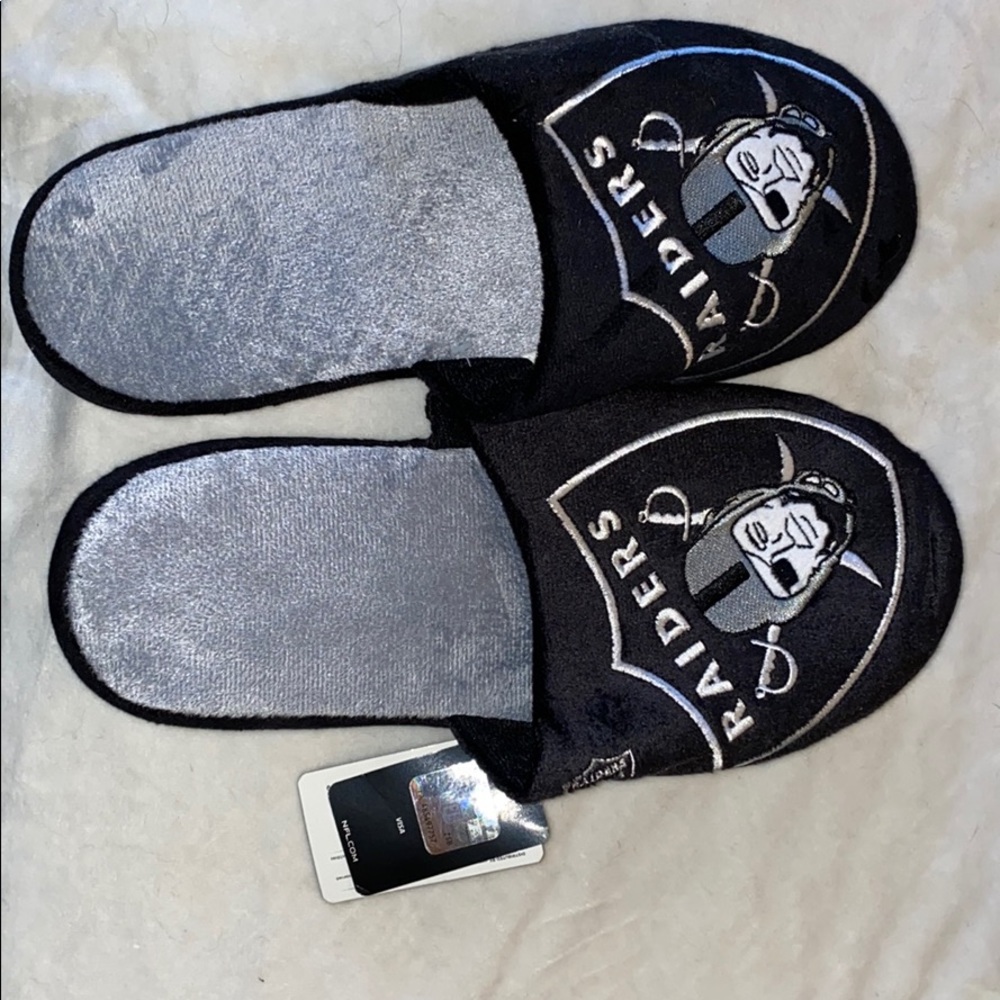 Raiders NFL slippers